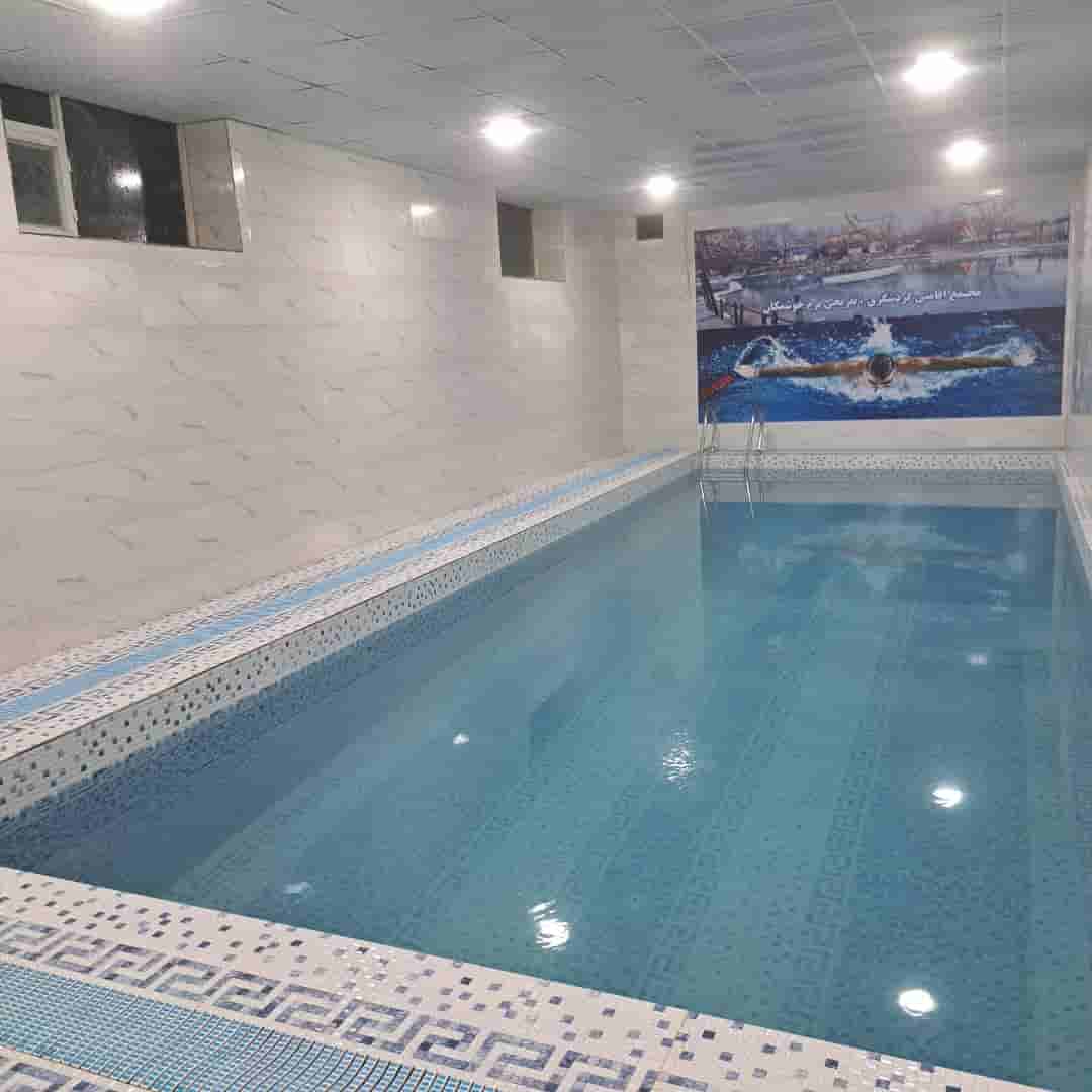 اتاق سنتی با استخر آبگرم سانسی در باغ خوشمکان سپیدان - صباتی