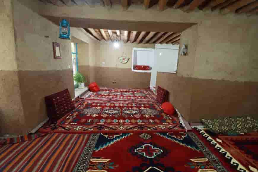 اجاره سوئیت سنتی در روستای برقلعه مریوان