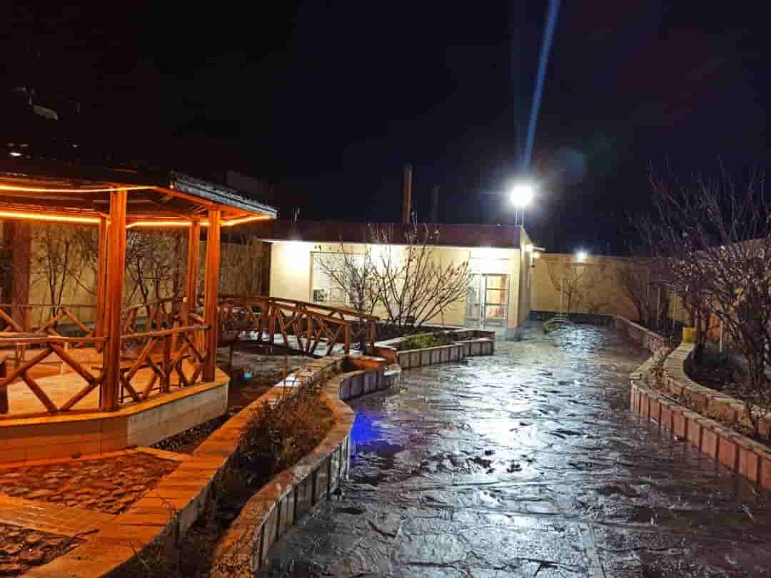 اجاره ویلا در هفت باغ کرمان