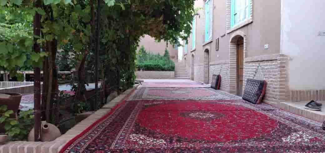 اقامتگاه بوم گردی سنتی در روستای فروتقه کاشمر