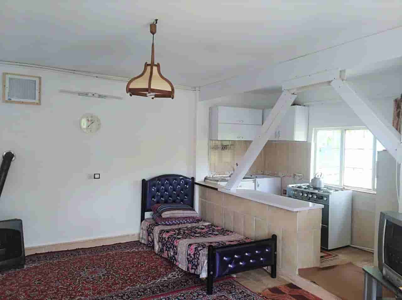 خانه باغ کوهستانی در کلات نادری