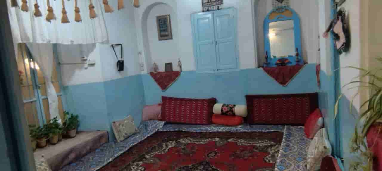 اقامتگاه بومگردی دو تخته در فروتقه کاشمر - 24متر