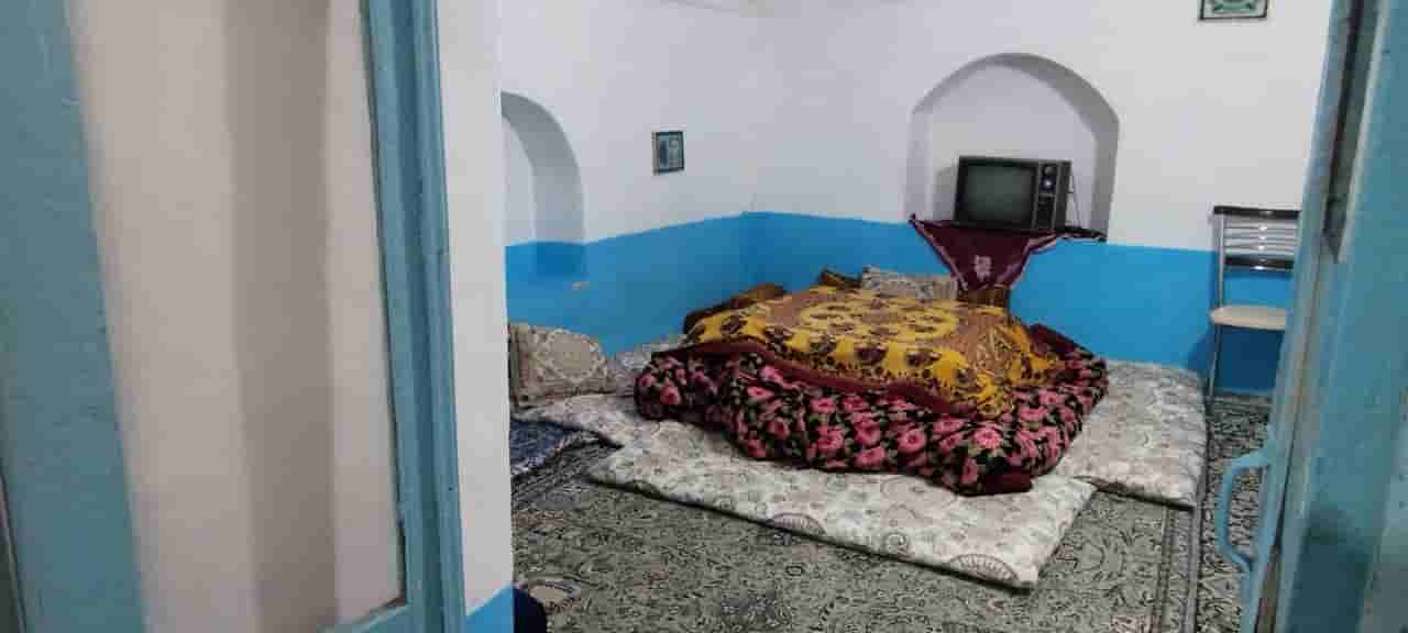 اقامتگاه بومگردی دو تخته در فروتقه کاشمر - 24متر