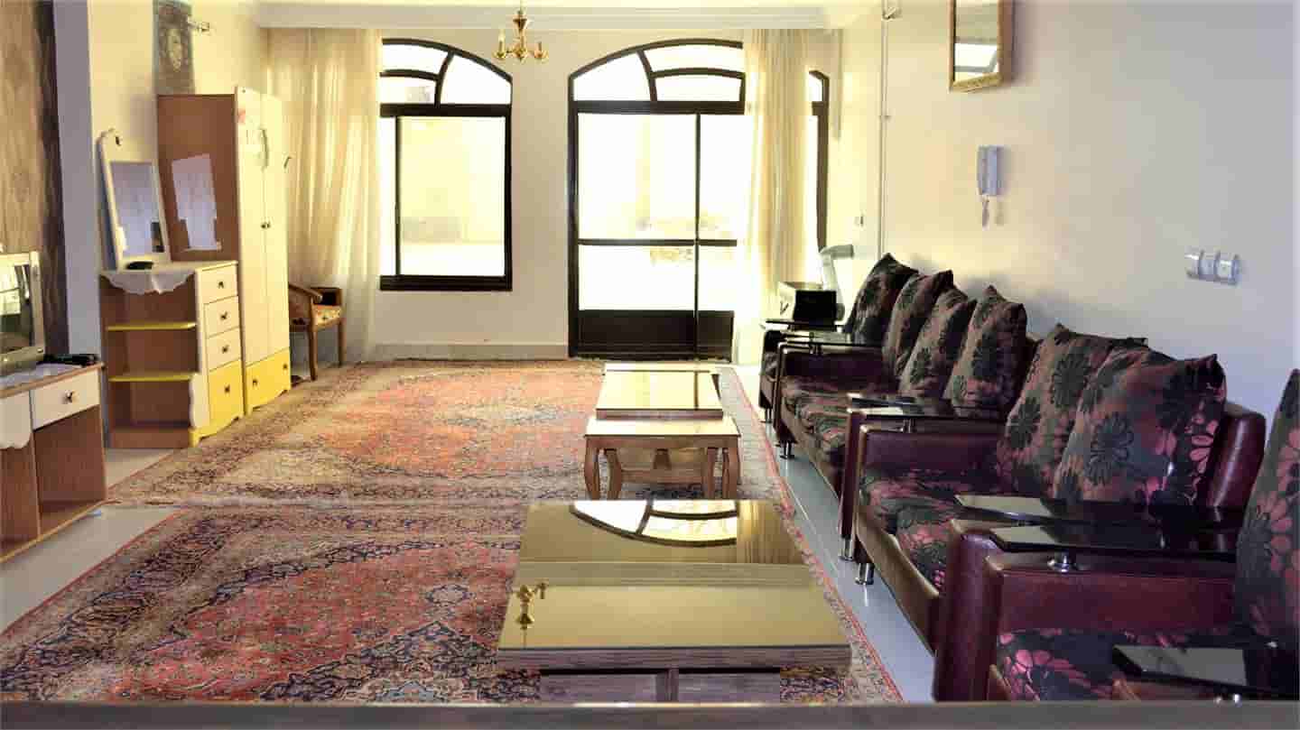 اجاره خانه ویلایی در خیابان جی اصفهان-یک خوابه همکف
