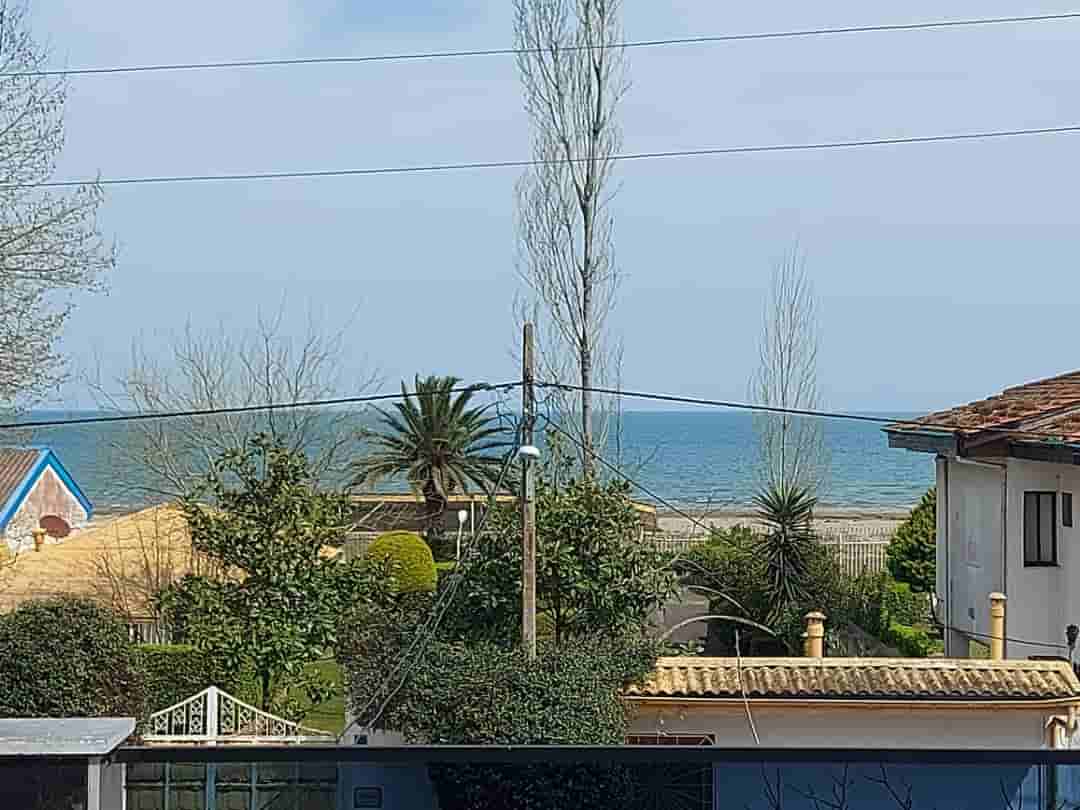اجاره ویلا استخرسرپوشیده آبگرم نزدیک ساحل در بندر انزلی