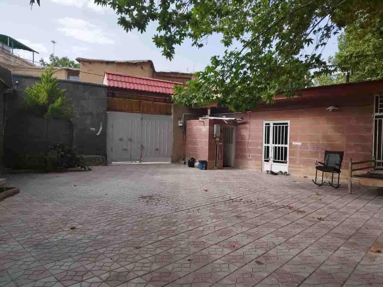 اجاره ویلا استخرسرپوشیده آبگرم در روستای سعیدآباد