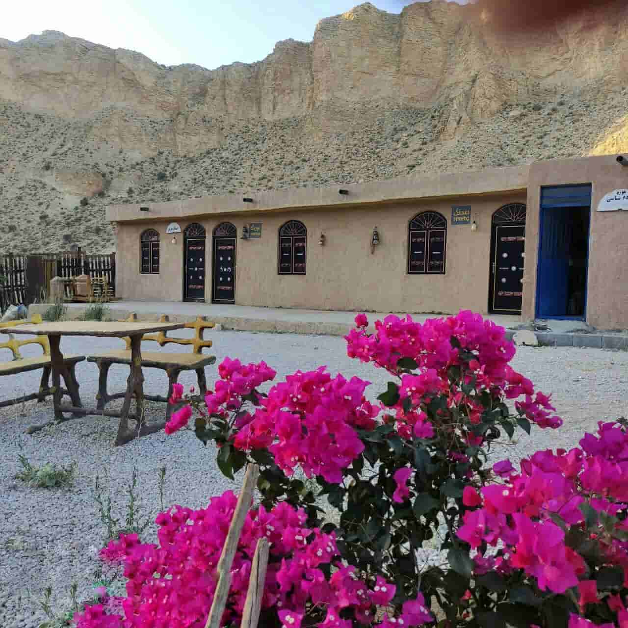 اجاره اتاق بومگردی در روستای طاقو جم ، اتاق چرچر