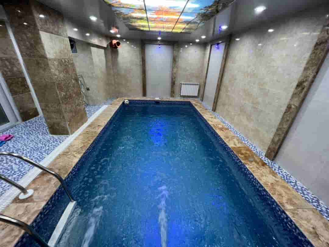 ویلا استخرسرپوشیده آبگرم در شاه منصورمحله رامسر