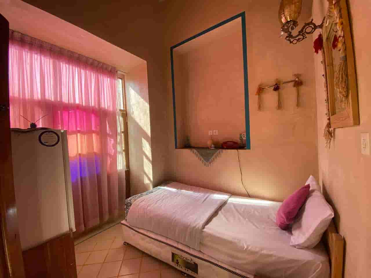 اجاره اتاق سنتی در بلوار کریم خان زند - نارنج