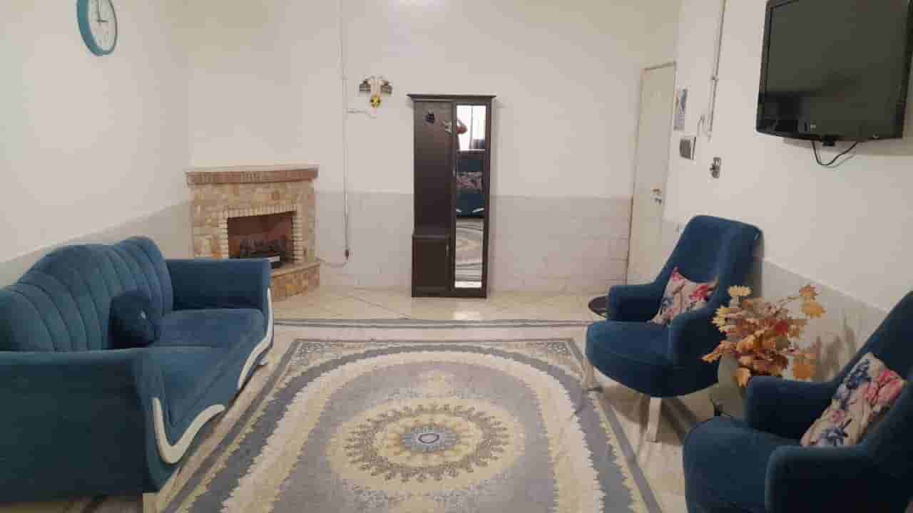 اجاره مهمانپذیر دو خواب در محلات - طبقه سوم