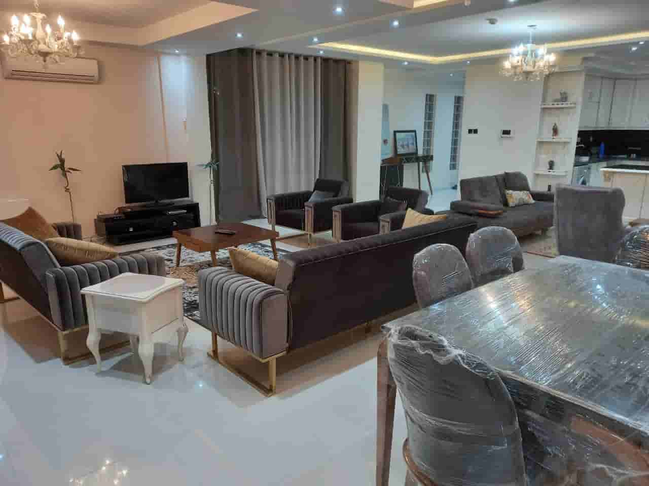 اجاره آپارتمان مبله در وکیل آباد فکوری-دوخوابه همکف