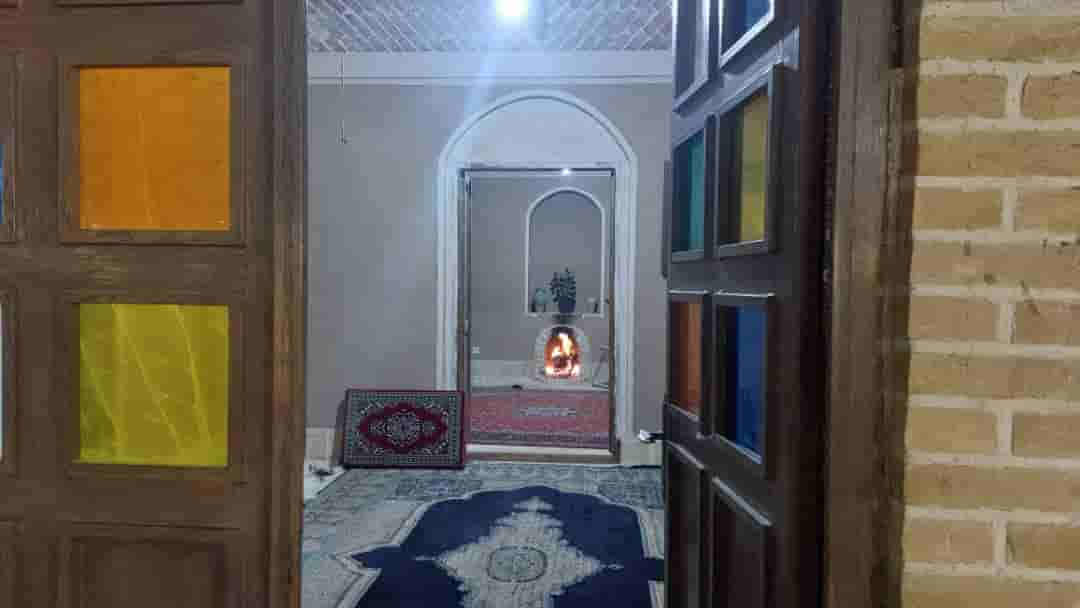 اجاره اتاق سنتی در روستا لنگر ماهان - آذر بانو