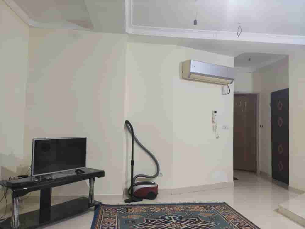 اجاره آپارتمان یک خوابه 75 متری در خیابان آزادگان بندر عباس-طبقه2