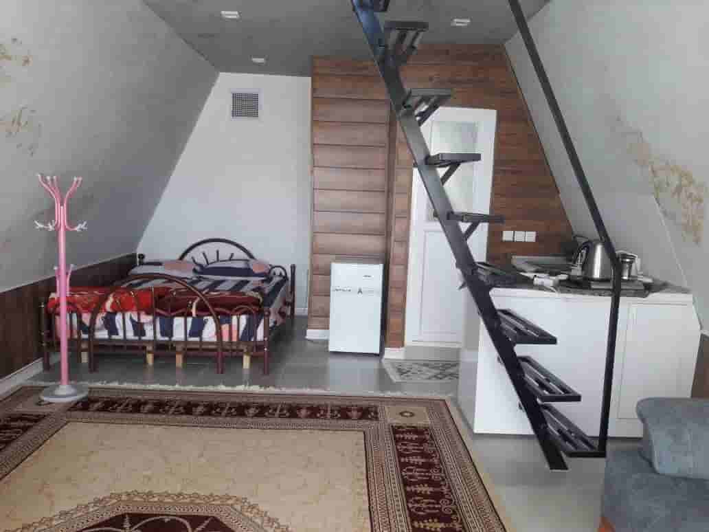 اجاره کلبه سوئیسی در روستای بیاره سی سخت - 1