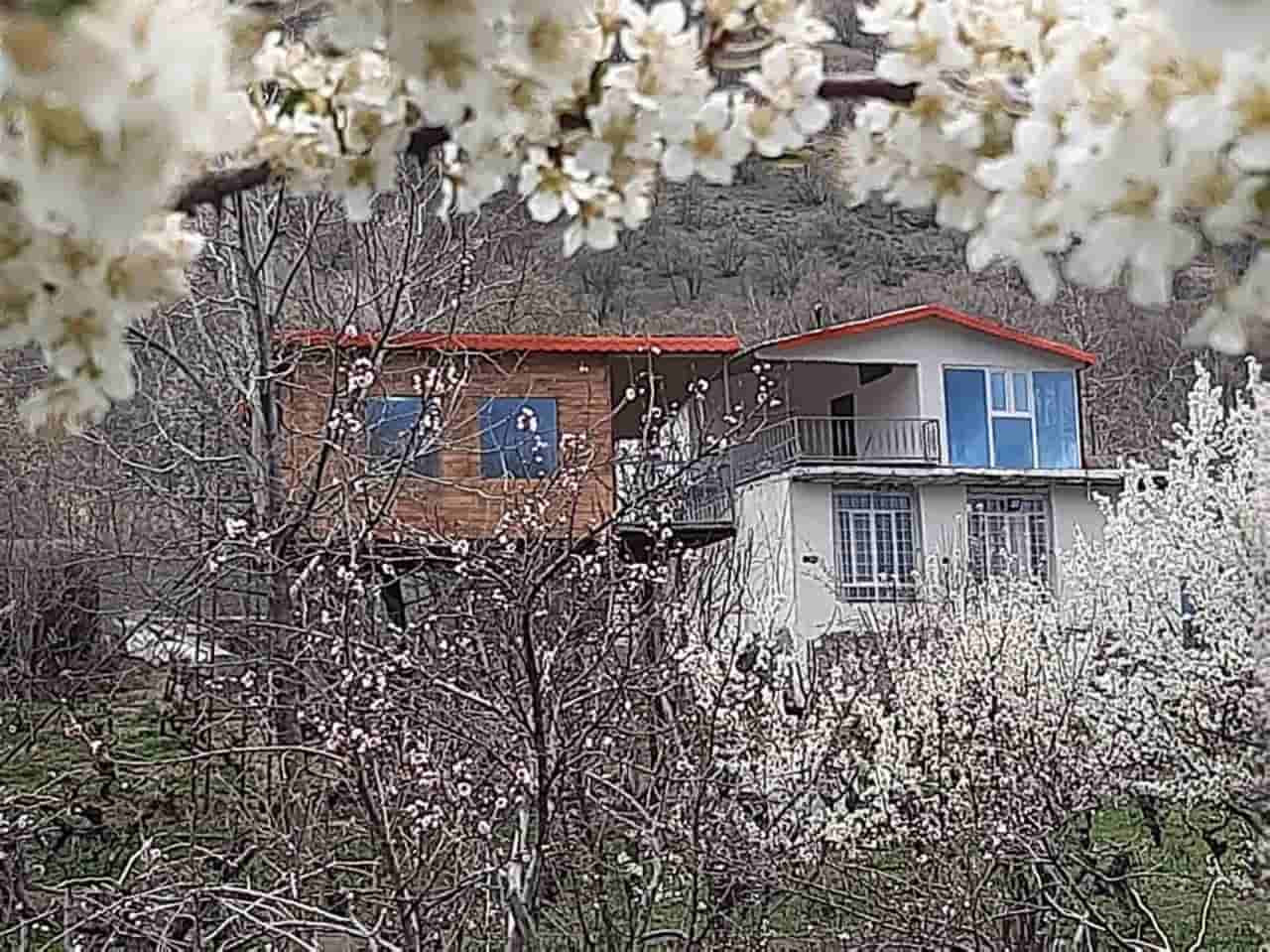 اجاره ویلا باغ در بیاره سیسخت - اتاق شیشه ای