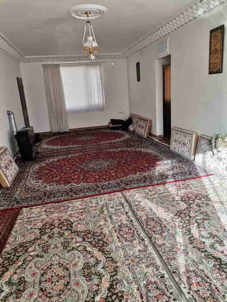اجاره آپارتمان دو خوابه در اورامان تخت کردستان-طبقه اول