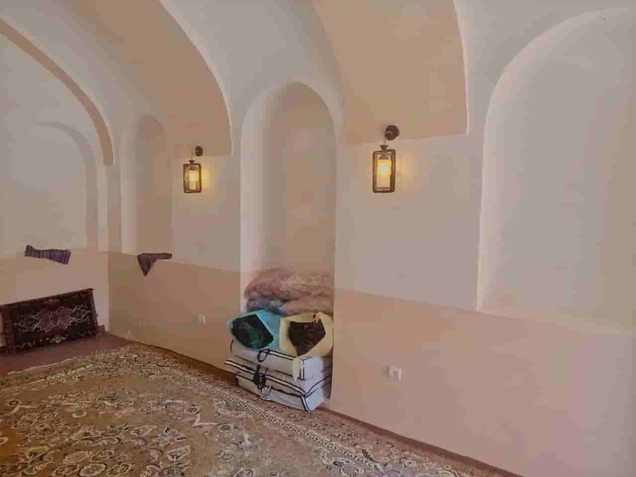 اجاره بومگردی سنتی در هاشم آباد دره شهر - 1