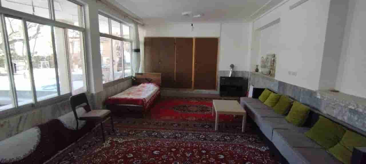 اجاره سوئیت باغ نیاسر کاشان نزدیک به دریاچه