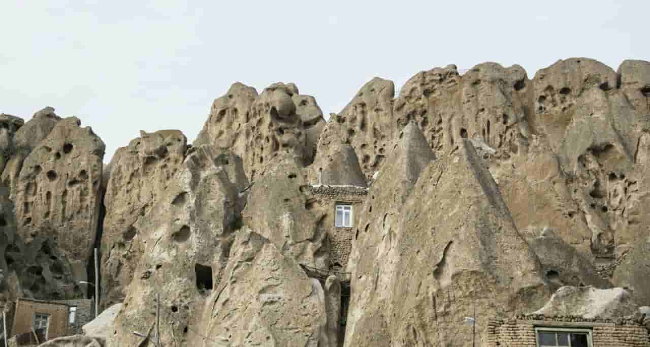 اجاره اقامتگاه صخره ای - کندوان