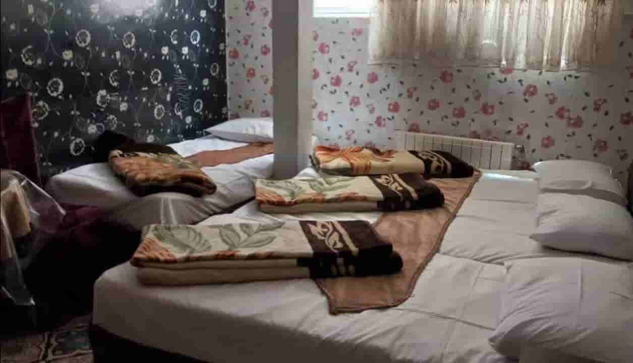 اجاره اتاق چهار تخته در خیابان امام رضا 12
