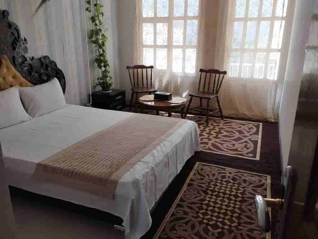 اجاره سوئیت حیاط دار در محلات - همکف
