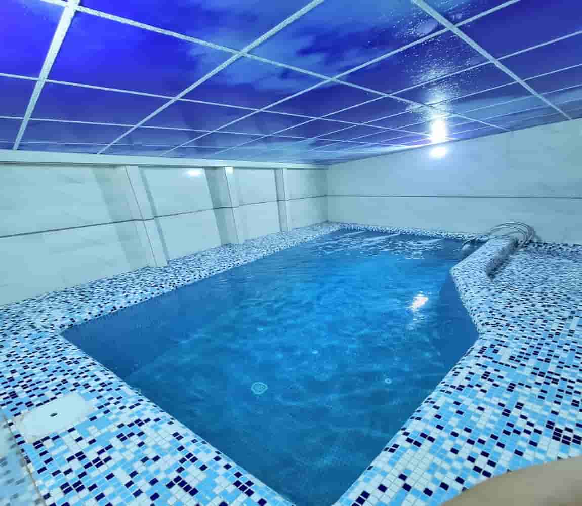 اجاره کلبه سوئیسی استخر آبگرم سوئیسی در شیرود