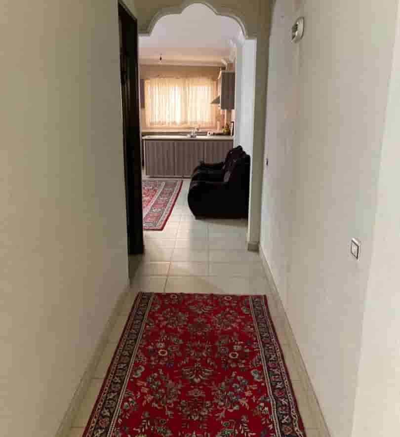 اجاره آپارتمان یک خوابه  نزدیک ساحل در کمربندی - طبقه اول