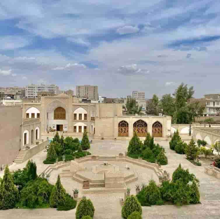 اجاره بوتیک هتل سنتی در ساوه - ماه منیر