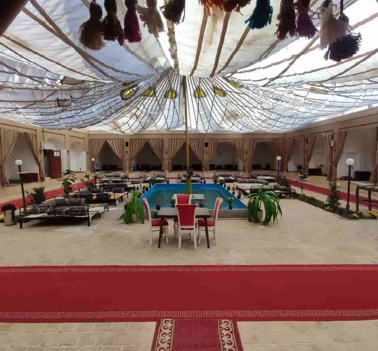 اجاره بومگردی سنتی در اشکدز - vip