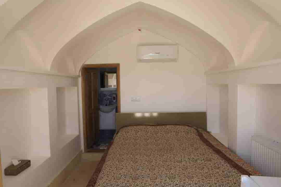 اجاره اقامتگاه در خیابان فاضل نراقی کاشان - دوتخته کوچک