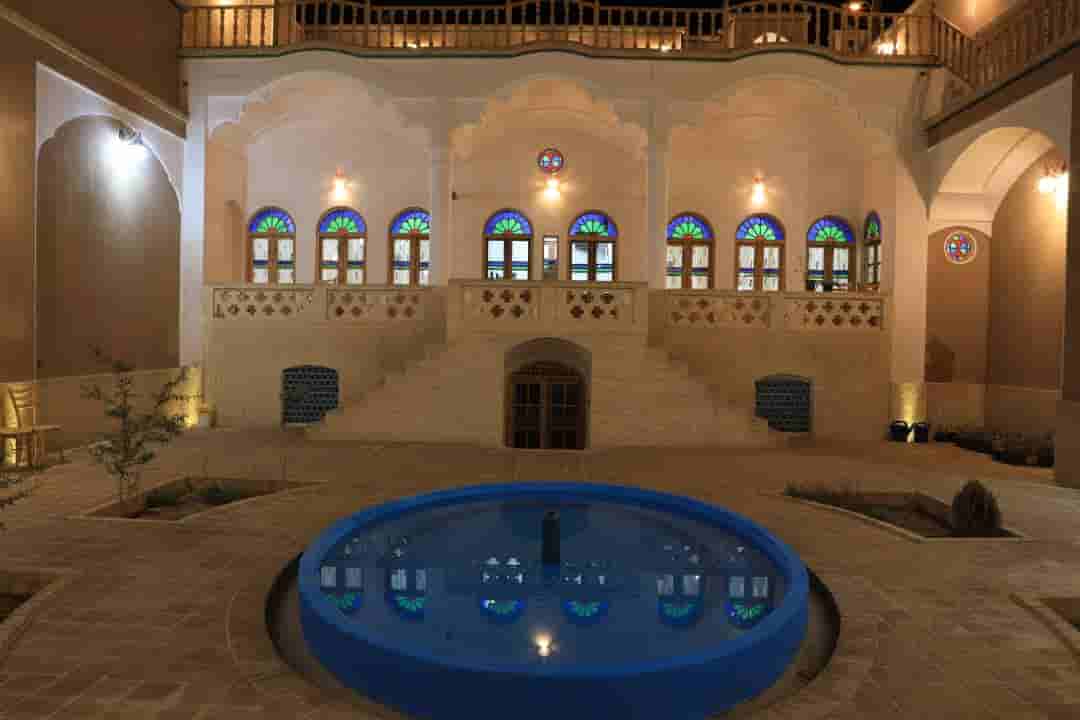 اجاره اتاق در خیابان فاضل نراقی کاشان - چهار تخته شاهنشین 