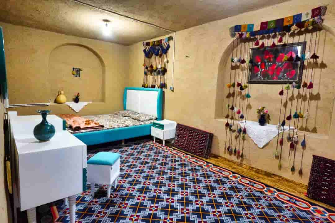 اجاره اتاق در استهبان - بک بک