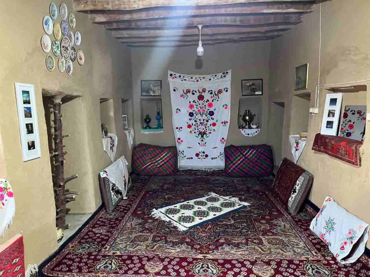 اجاره خانه سنتی در بیارجمند سمنان - اتاق کهن