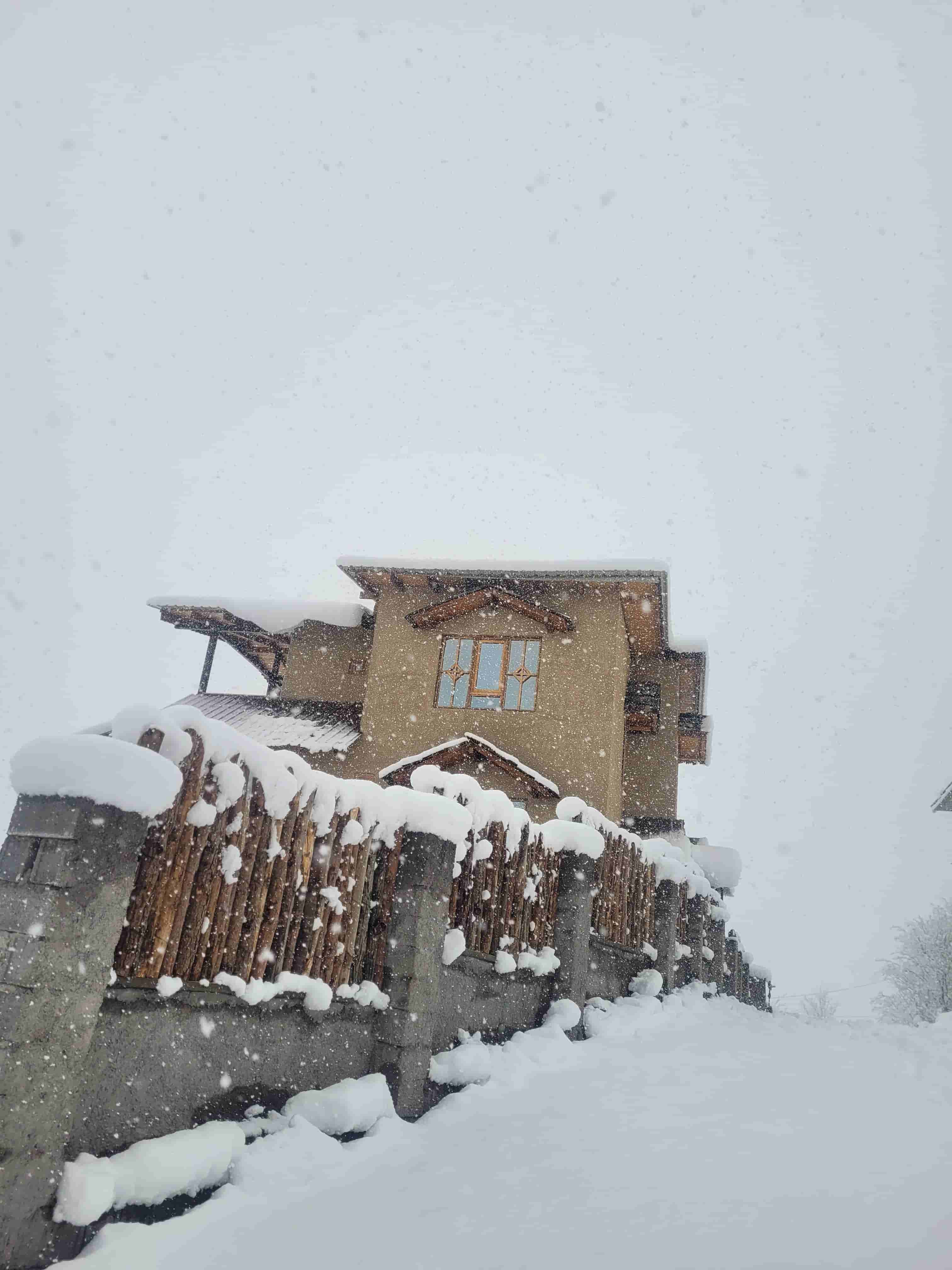 ویلا کوهستانی جنگلی تکخواب روستاطویر مرزن آباد