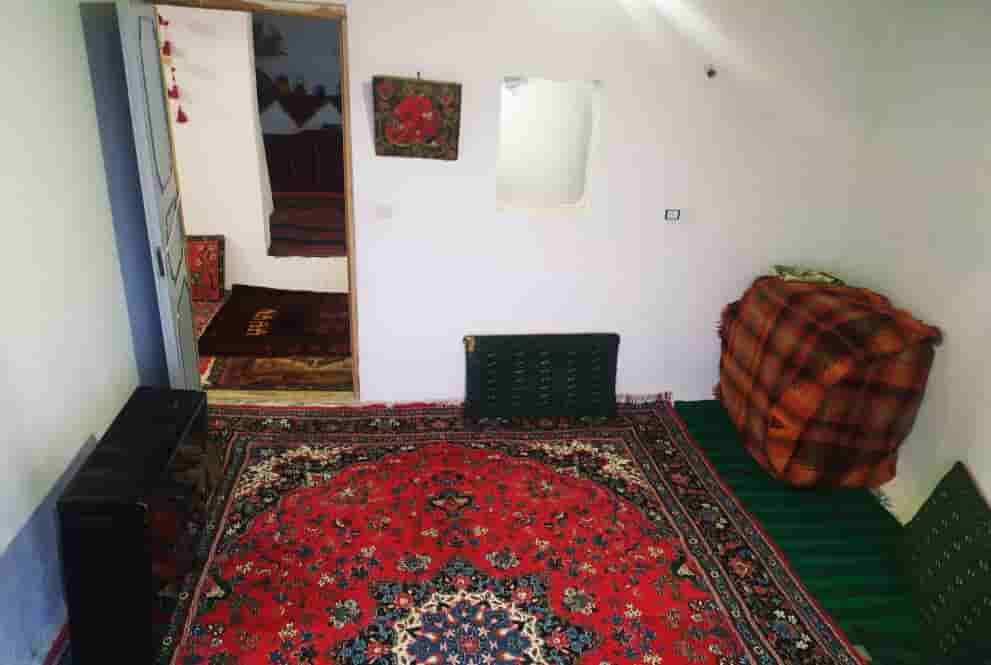 اجاره اقامتگاه بومگردی در روستای گلین - 14 متری
