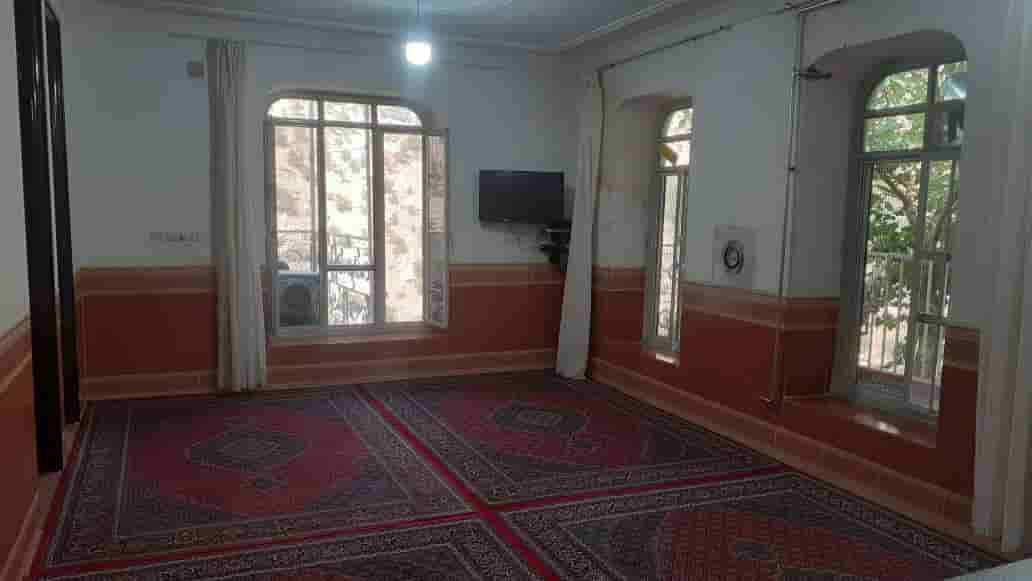 اجاره منزل ویلایی با ویو رو به دریاچه در داریان - پاوه