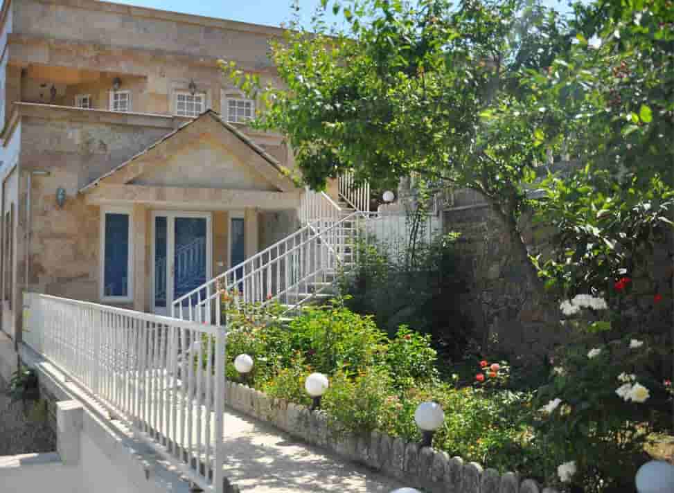 اجاره ویلا در روستای پلکانی ریگ چشمه بالا مینودشت - واحد یک