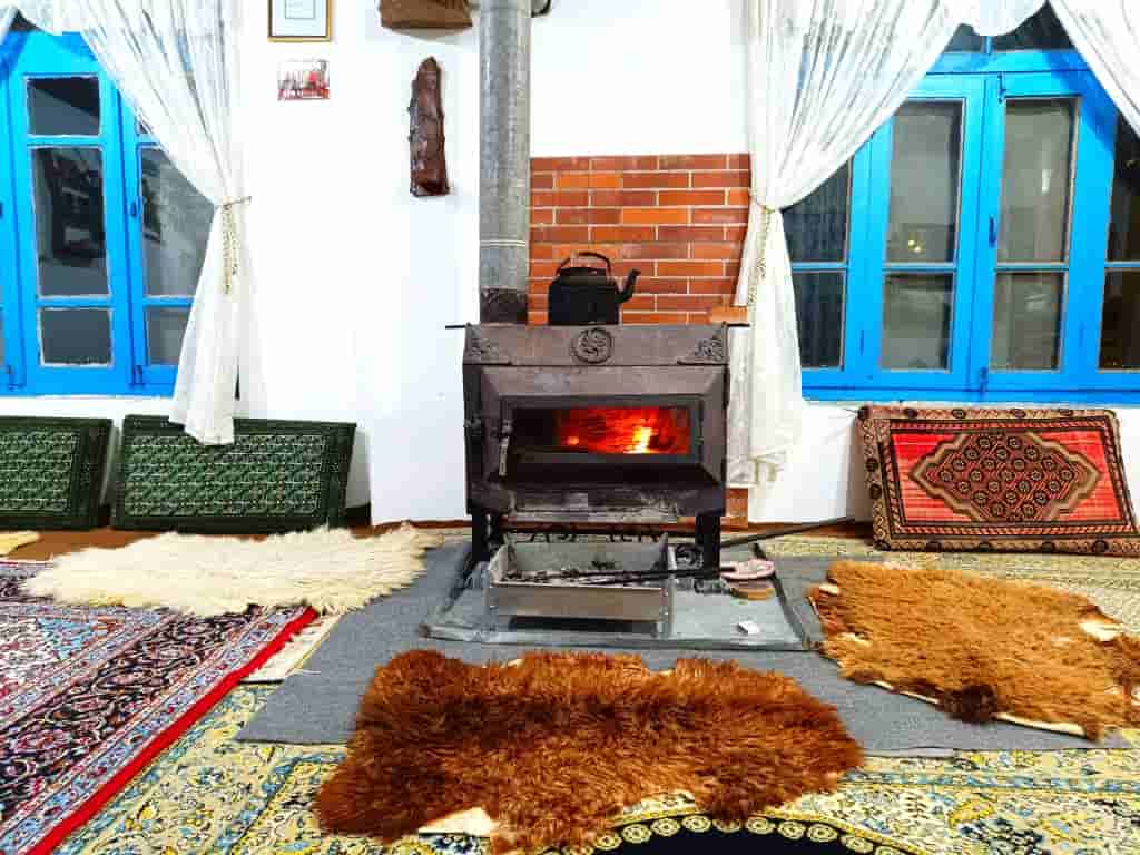 اقامتگاه بومگردی جنگلی در روستای ولمازو 