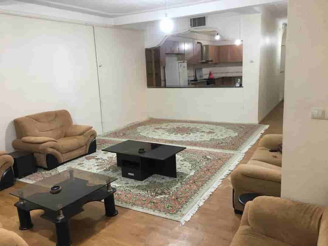 اجاره منزل ویلایی در بلوار شبلی سنندج - مبل کرمی