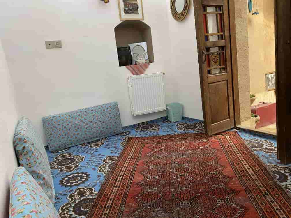اقامتگاه بومگردی در امام خمینی یزد - اتاق پستو