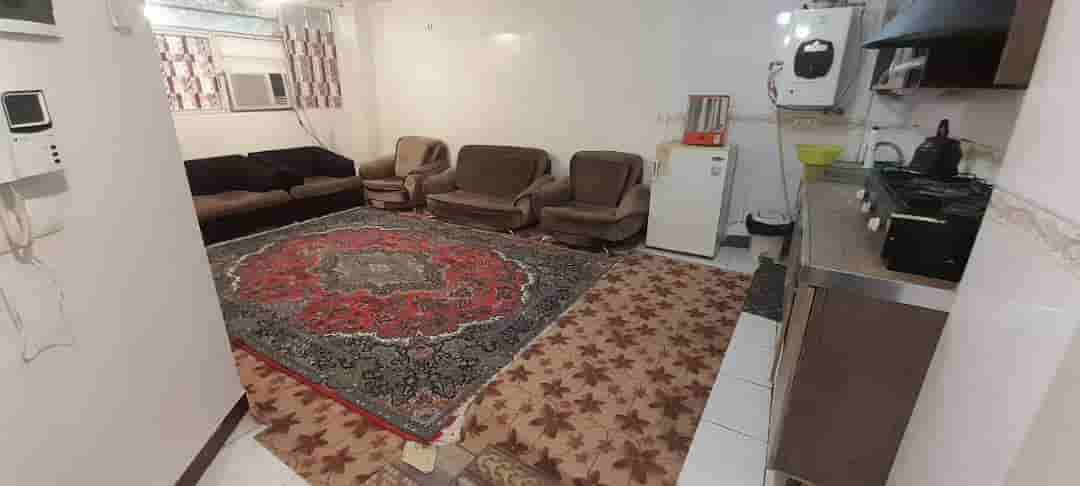 آپارتمان درخیابان شهید رجایی کنگان- نزدیک ساحل