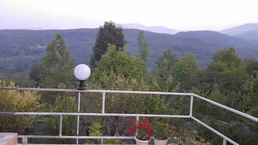 اجاره ویلا جنگلی در خلیل کلا لفور - تراس شیشه ای
