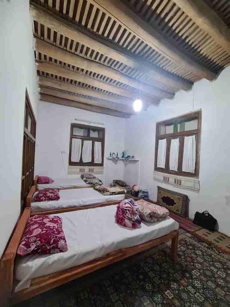 اجاره اقامتگاه بومگردی در بویین میان دشت اصفهان - هومار