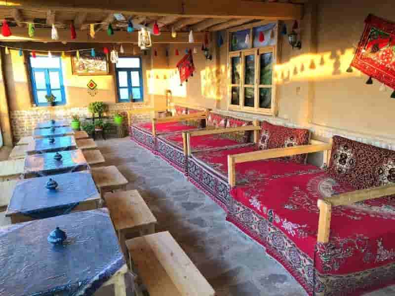 اجاره بومگردی در درخت سپیدار بینالود - سرای مامان