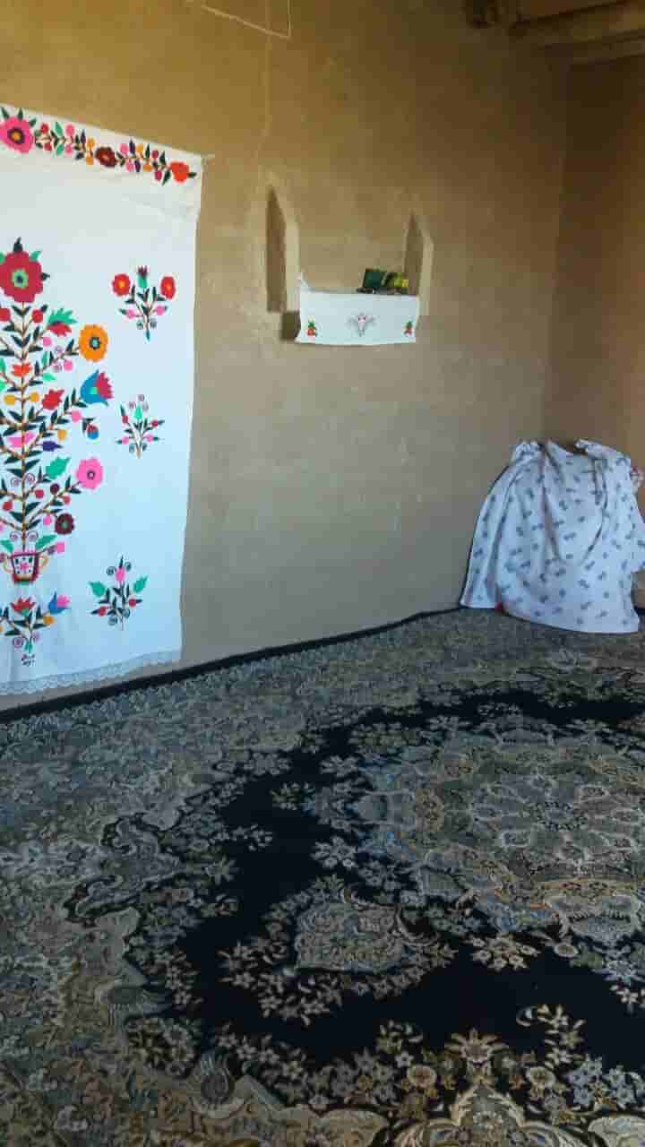 اجاره اقامتگاه و خانه سنتی در قلعه بالا بیارجمند  - اتاق 3