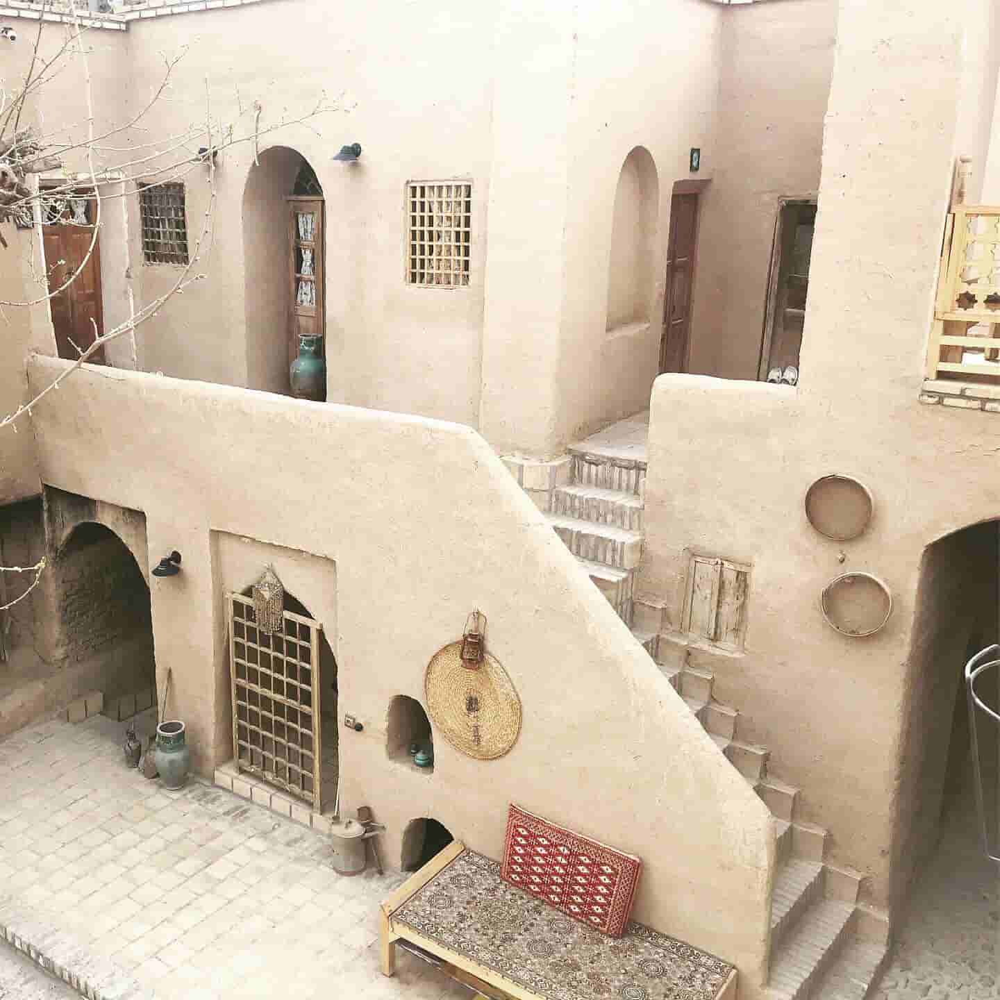 اجاره اقامتگاه بومگردی در نطنز اصفهان - دو دری