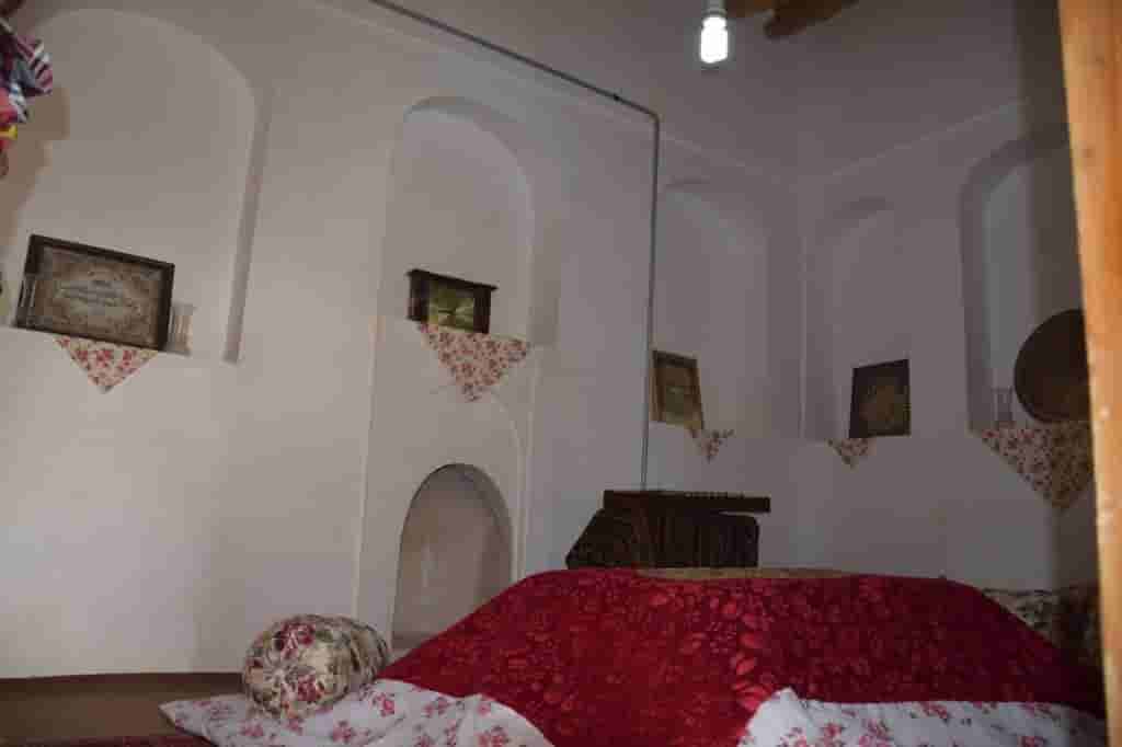 اجاره اتاق سنتی در زیارت شیروان