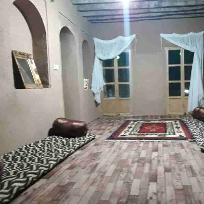 اجاره بوم گردی سنتی در ماه فرخان استهبان