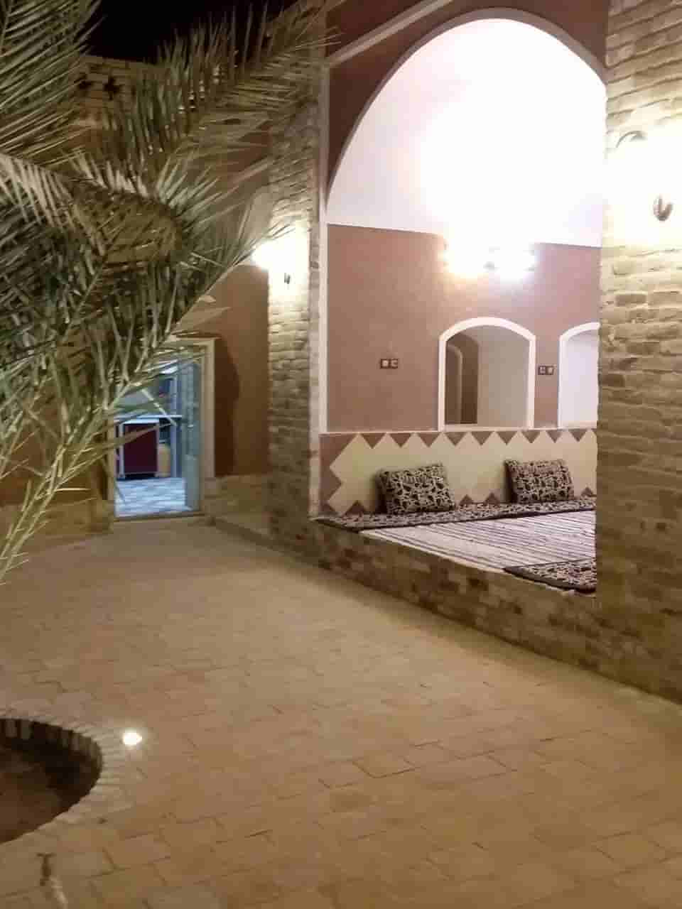 اجاره بومگردی سنتی در روستای آشتیان انارک 