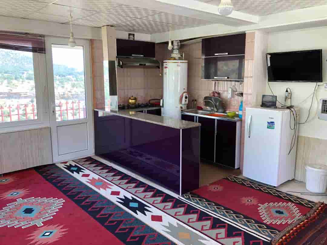 اجاره سوئیت کوهستانی در بیاره سی سخت - شیشه ای